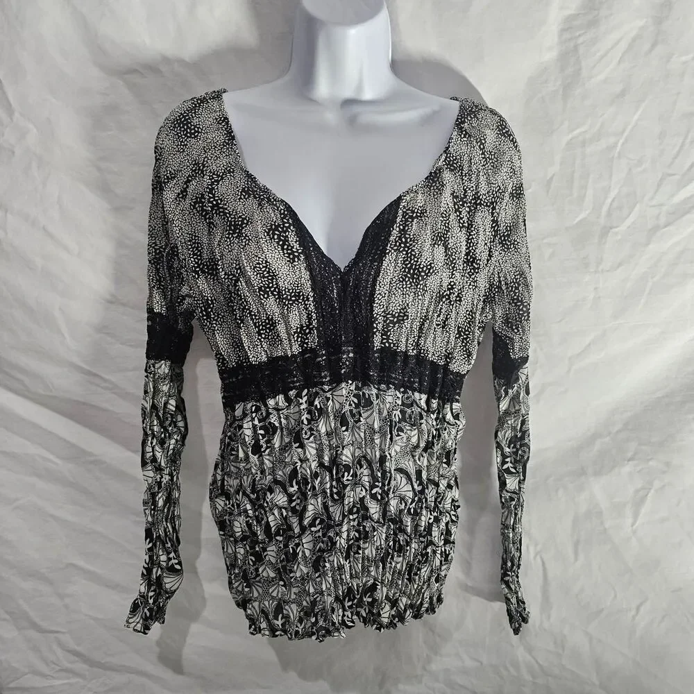 Vintage y2k 90s boho fairy patterned accordion top